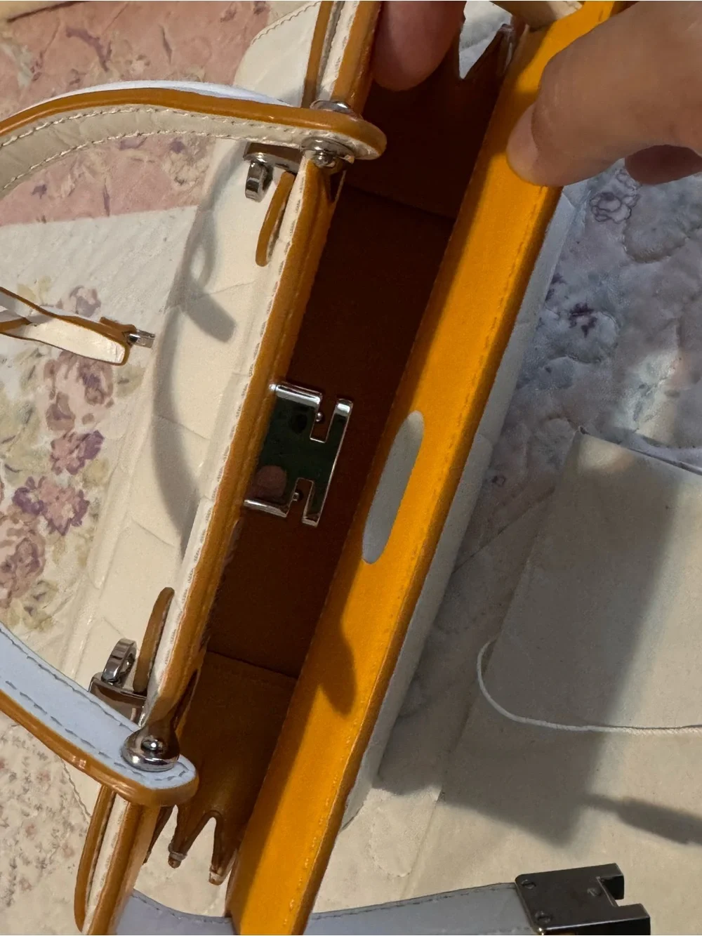 Tory Burch Lee Radziwill Cat Eye Bag